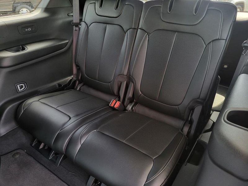 2025 Jeep Grand Cherokee L Limited 4x4Image 29
