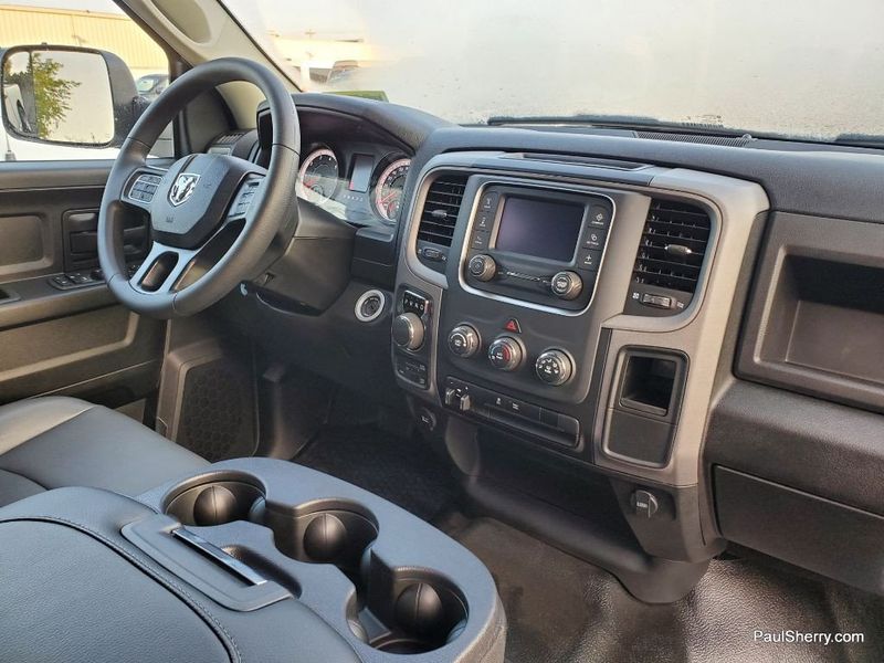 2024 RAM 1500 Classic Tradesman Crew Cab 4x4 5