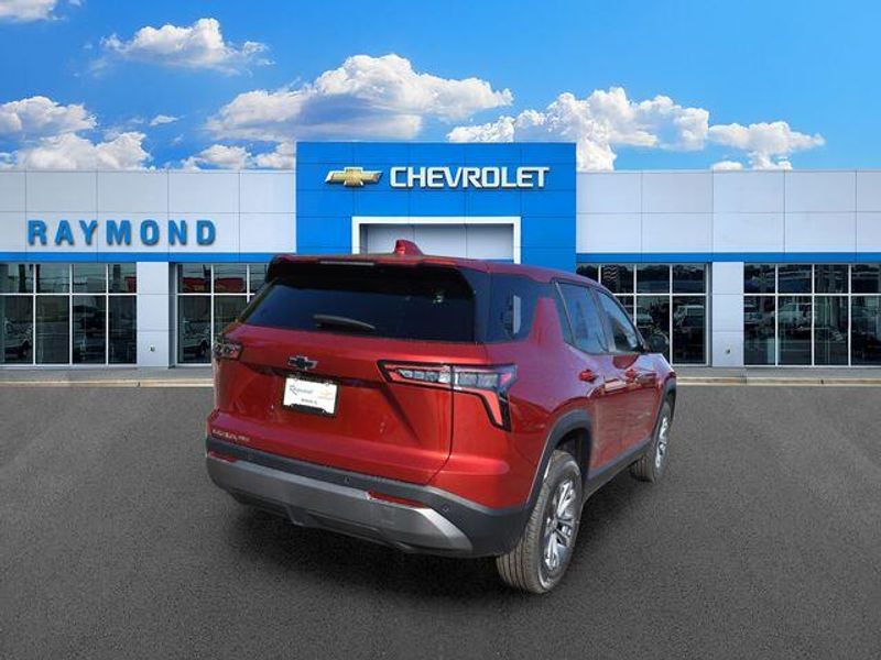 New 2026 Chevrolet Equinox LTImage 4