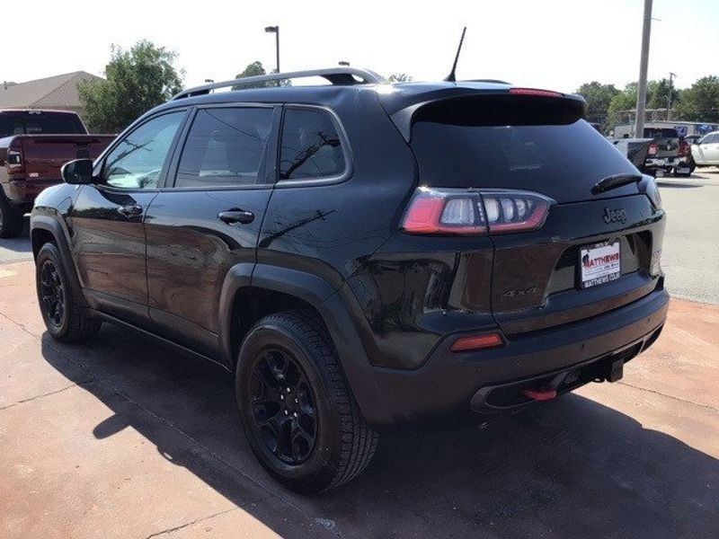 2019 Jeep Cherokee TrailhawkImage 3