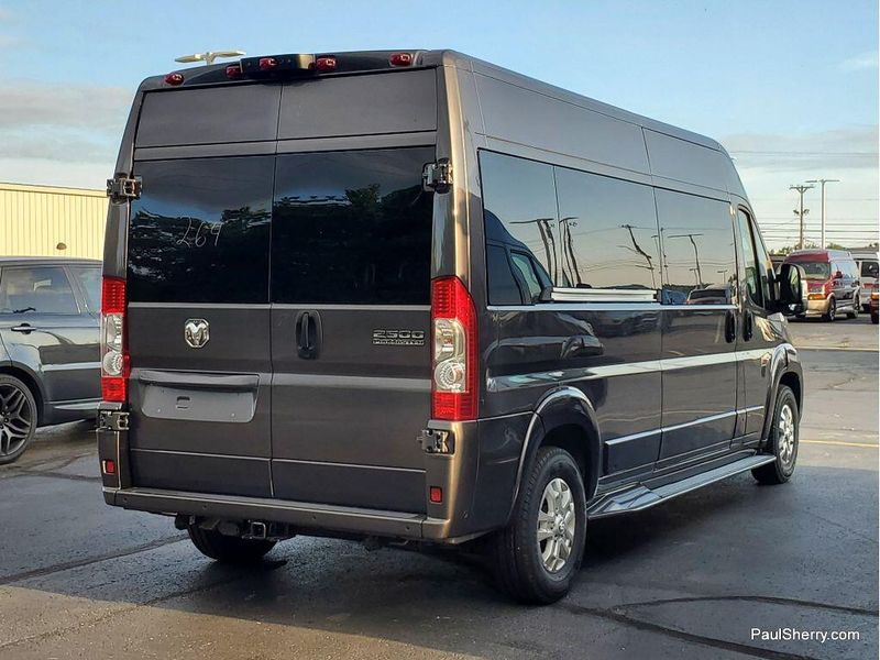 2024 RAM ProMaster 2500 Window Van High Roof 159WBImage 4
