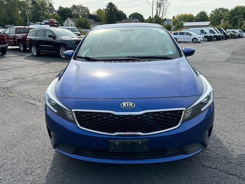 2017 Kia Forte LXImage 9