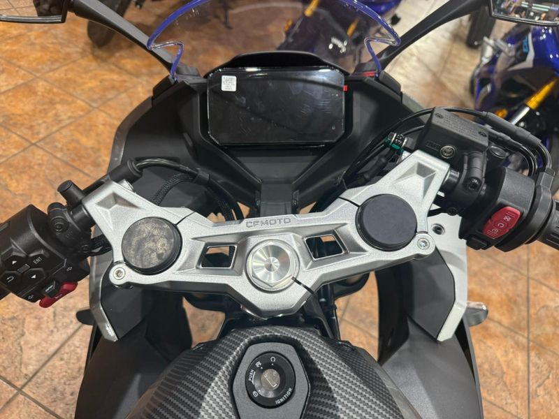 New 2026 CFMOTO 300SS Image 17