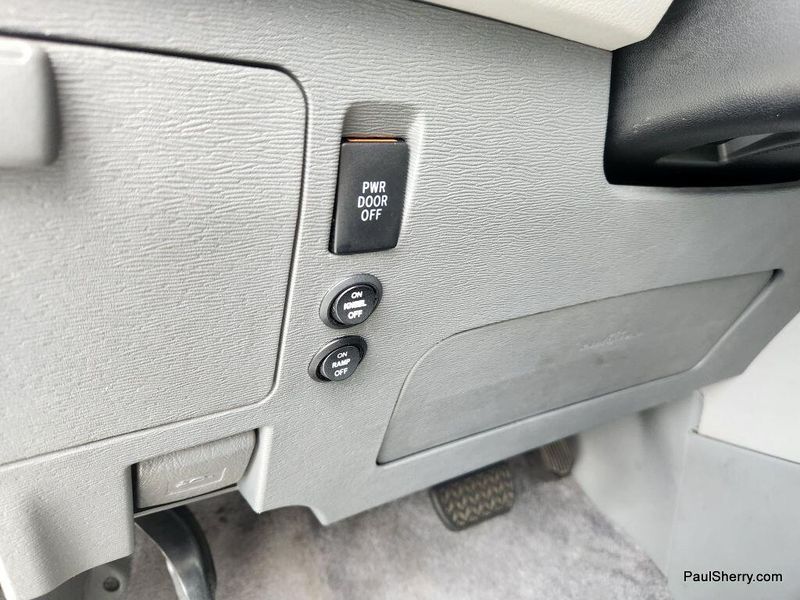Used 2020 Toyota Sienna XLEImage 23