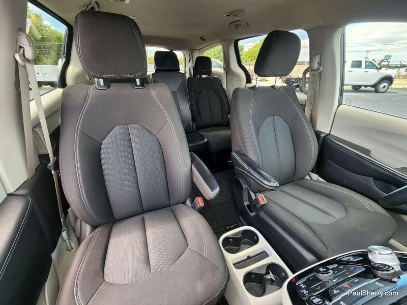 Used 2023 Chrysler Voyager LX