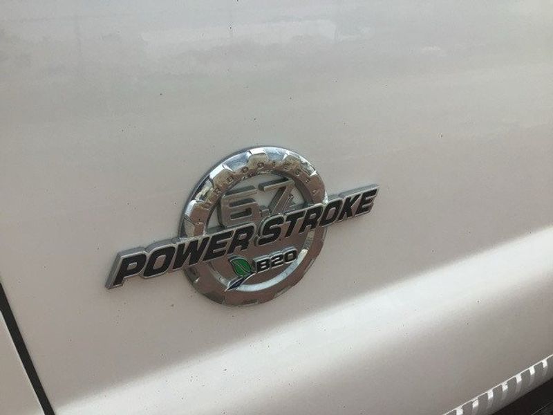 2016 Ford F-350 PlatinumImage 17