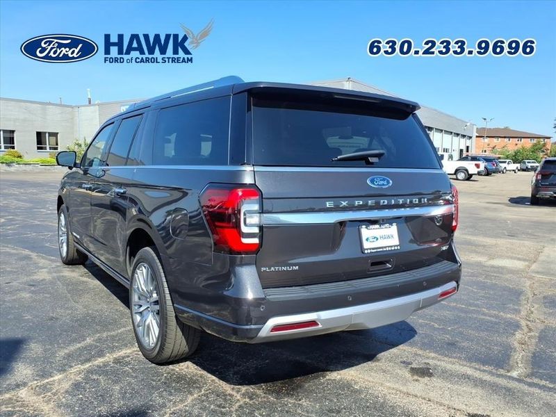 2022 Ford Expedition MAX Platinum photo 4