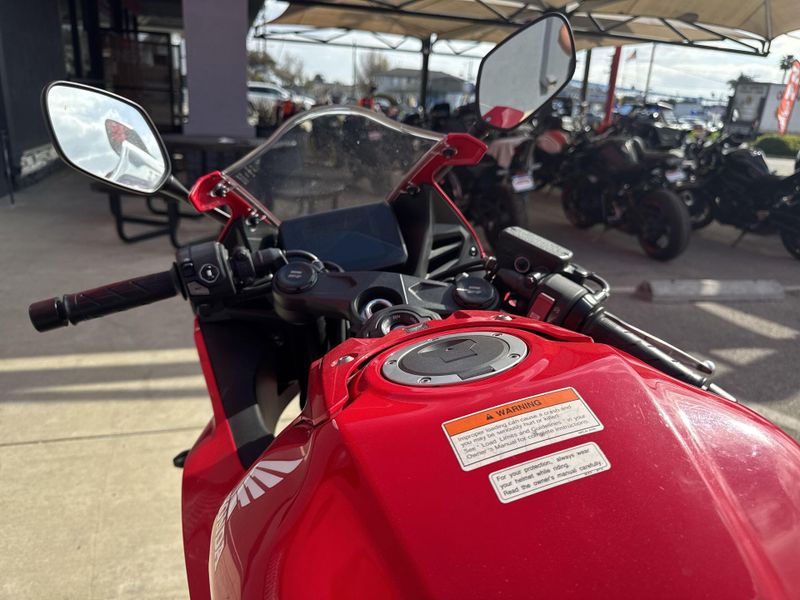 Used 2024 Honda CBR650R ABS Image 10