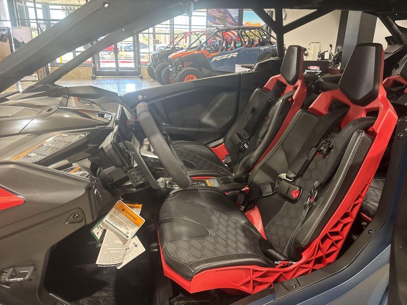 New 2026 Can-Am MAVERICK R MAX X RS 999T DCT Image 19