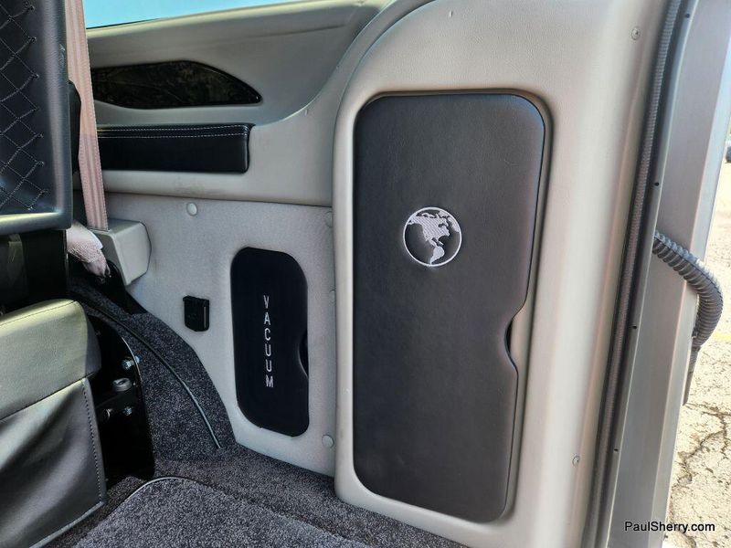 2023 Chevrolet Express 2500 Cargo photo 21