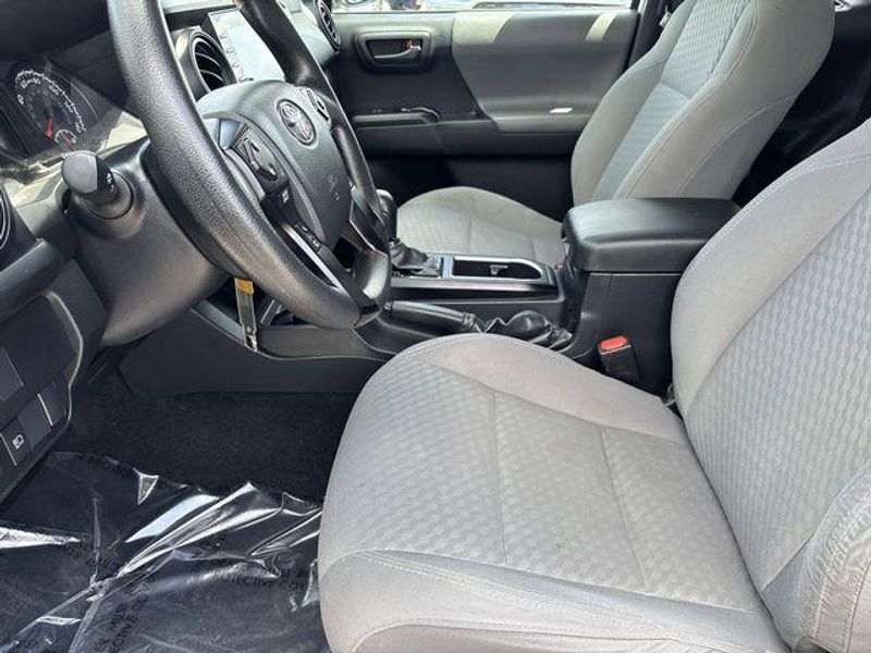 Used 2023 Toyota Tacoma SRImage 18