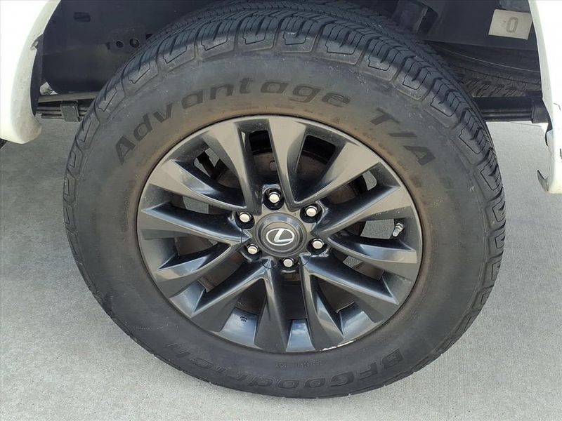 Used 2014 Toyota Tacoma PreRunnerImage 12