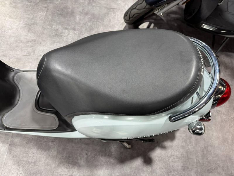 Used 2022 Honda Metropolitan Image 12