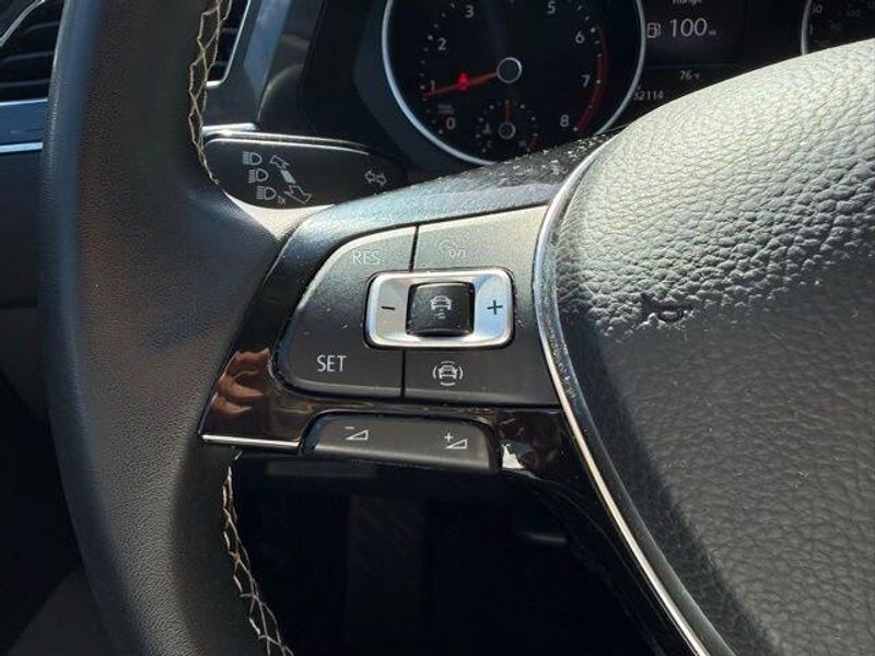 Used 2021 Volkswagen Tiguan SE