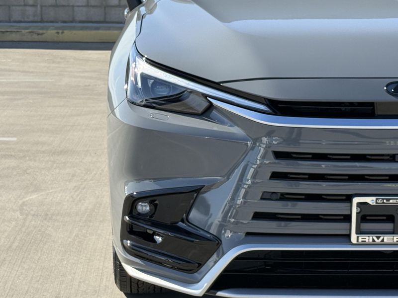 New 2026 Lexus TX 500h F SPORT Performance PremiumImage 7