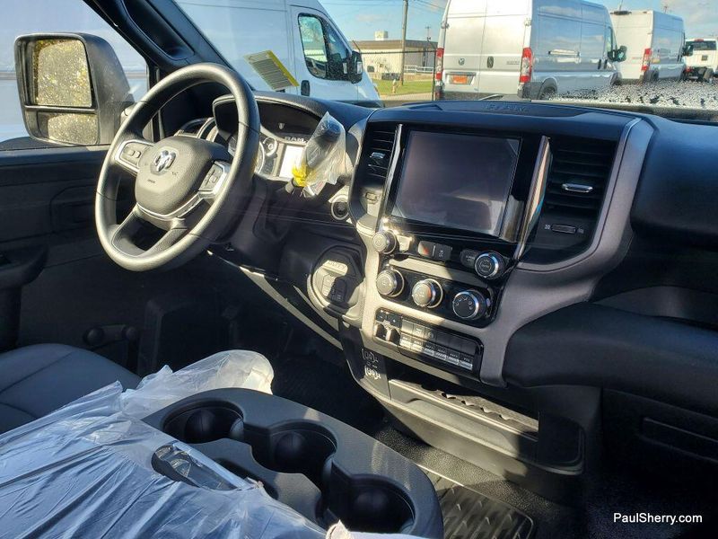 2026 Ram 5500 Tradesman photo 4