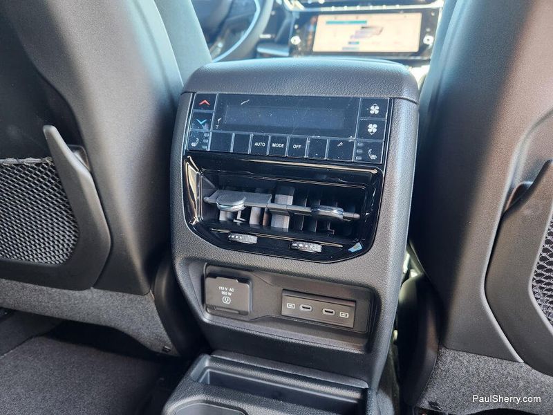 New 2026 Jeep Grand Cherokee L Limited 4x4