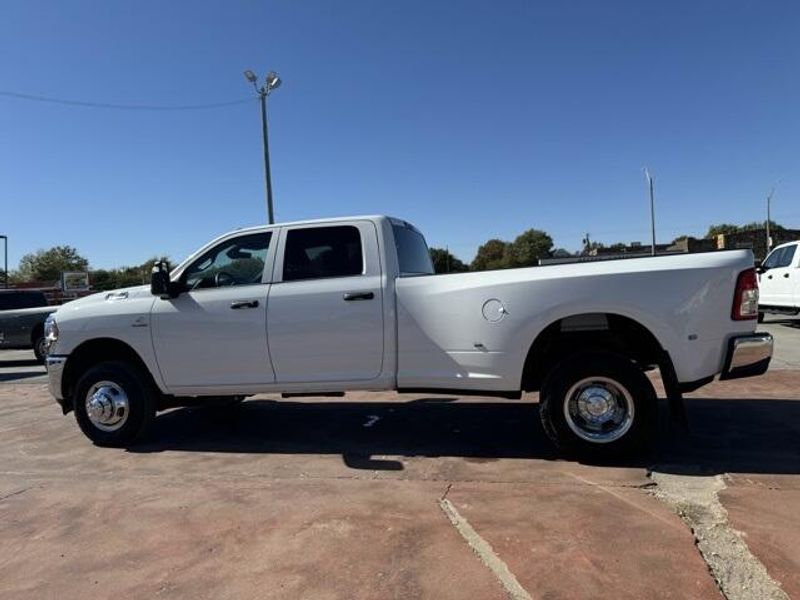 2024 RAM 3500 Tradesman Crew Cab 4x4 8