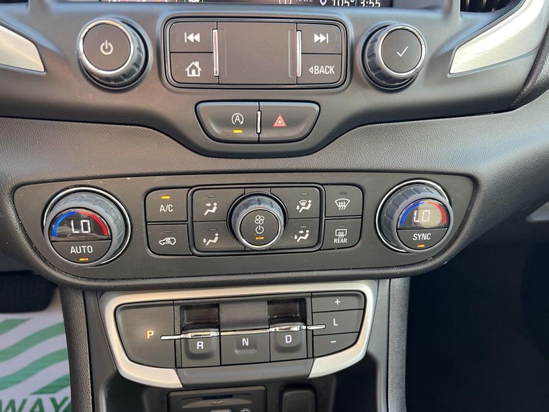 2023 Gmc Terrain SLT photo 28