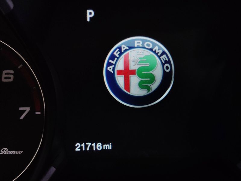 2021 Alfa Romeo Stelvio Nero AWD w/Sunroof/Activ AsstImage 32