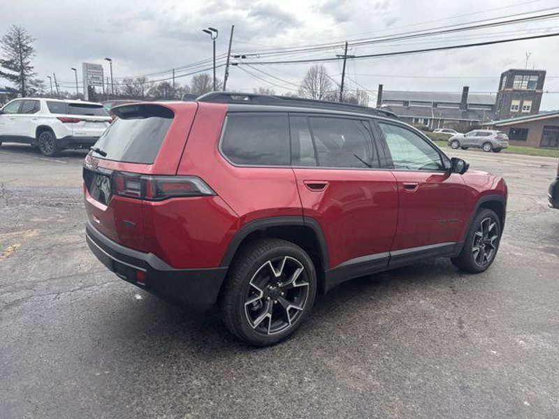 New 2026 Jeep Cherokee Overland 4x4Image 6