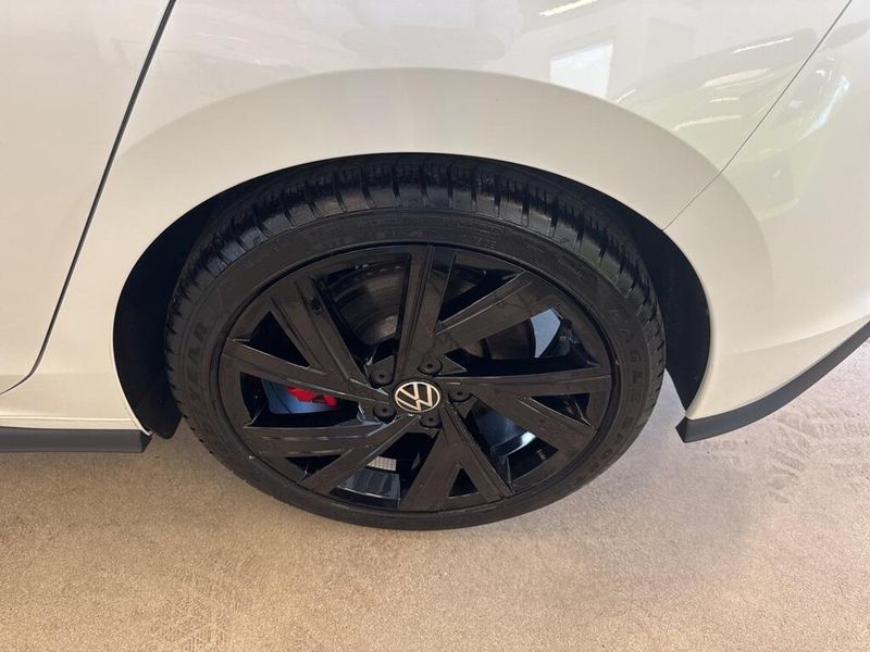 2023 Volkswagen Golf GTI 2.0T SE