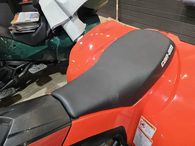2025 Can-Am DS 250 BLACK AND CANAM RED Image 5