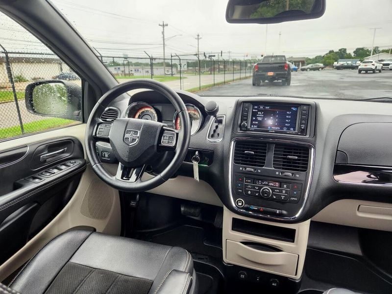 Used 2019 Dodge Grand Caravan SXT