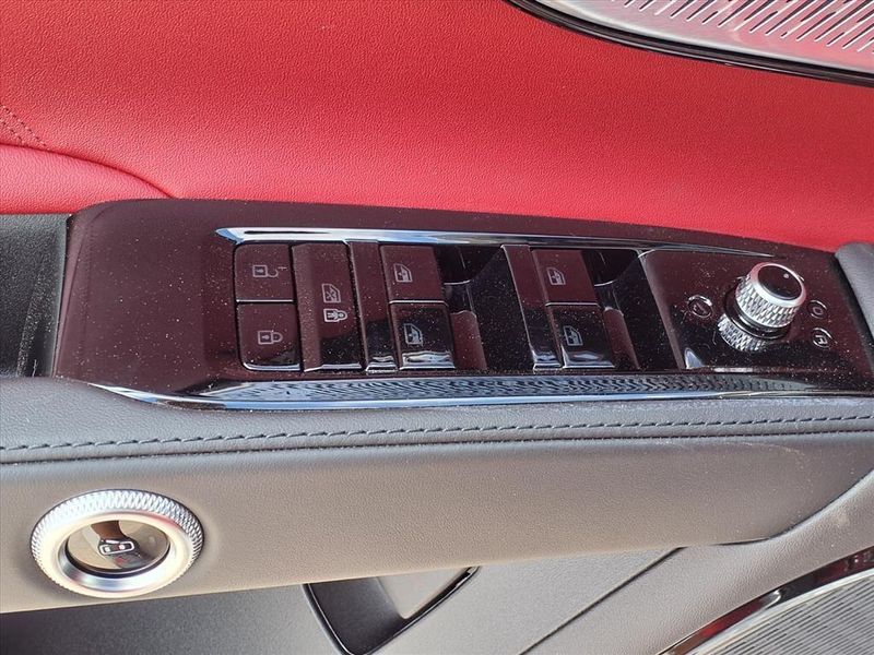 New 2026 Maserati Grecale ModenaImage 15