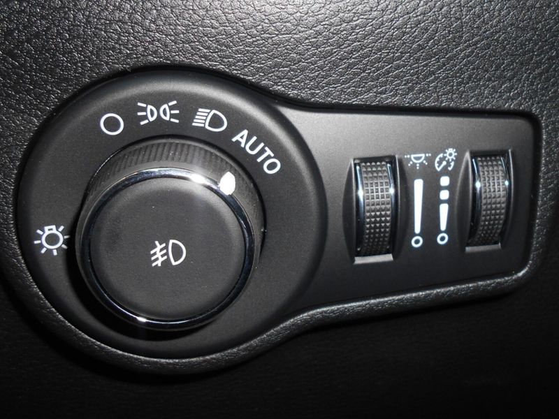 2025 Jeep Compass Latitude 4x4Image 16