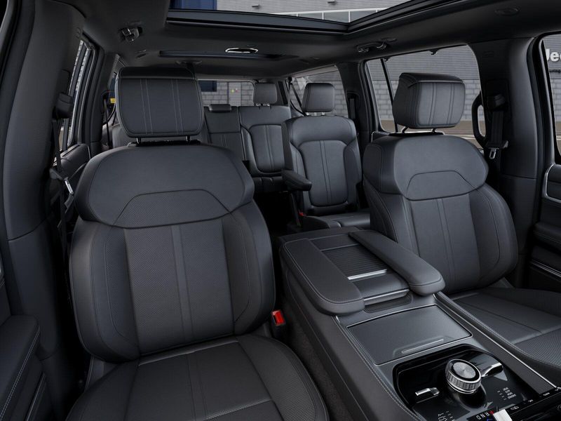 2026 Jeep Grand Wagoneer L Summit Obsidian 4x4Image 9