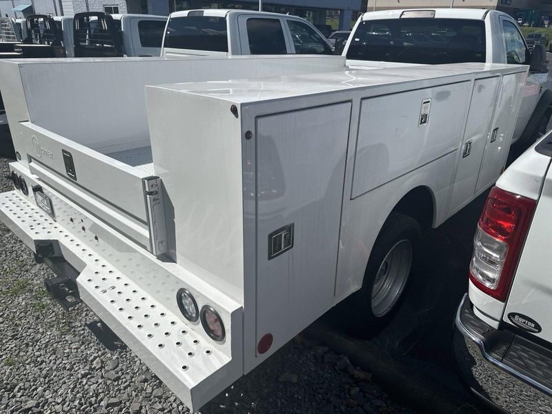 2024 RAM 5500 Chassis Cab TradesmanImage 9