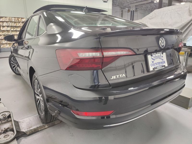 2021 Volkswagen Jetta SE w/Sunroof & Cold Weather PkgImage 9