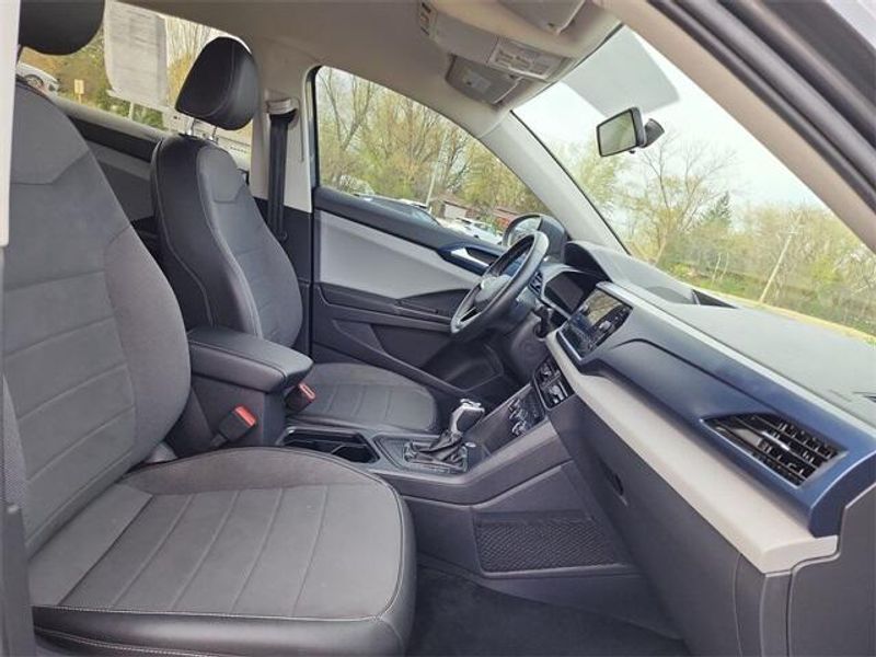 2022 Volkswagen Taos 1.5T SEImage 29