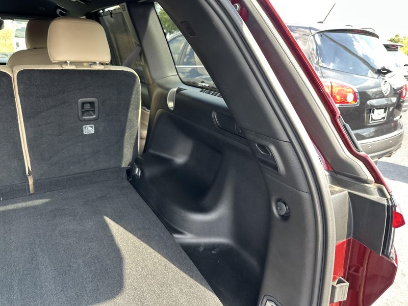 Used 2023 Jeep Grand Cherokee LimitedImage 15