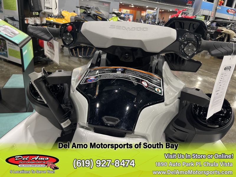 2023 Sea-Doo 33PA  in a WHITE / GULF STREAM BLUE exterior color. Del Amo Motorsports of South Bay (619) 547-1937 delamomotorsports.com 