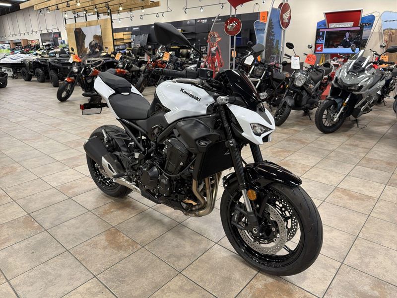 New 2026 Kawasaki Z900 ABS Image 11