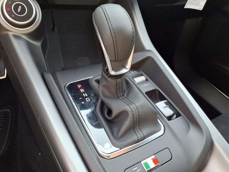 New 2025 Alfa Romeo Tonale IntensaImage 22