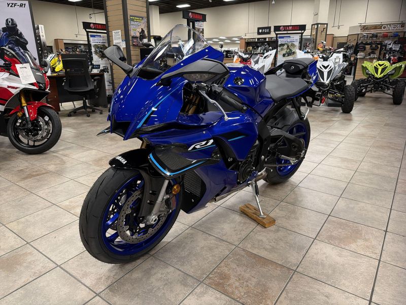 New 2026 Yamaha YZF-R1 Image 13