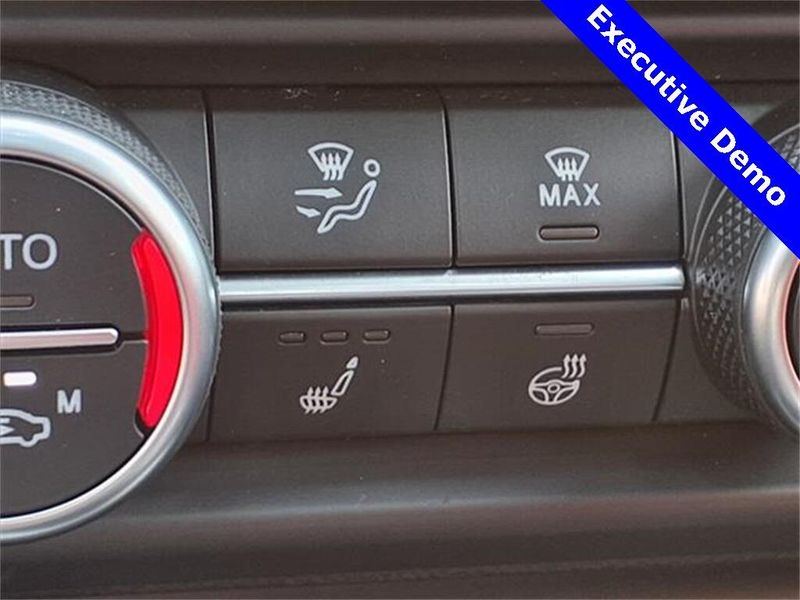 New 2025 Alfa Romeo Giulia RwdImage 21