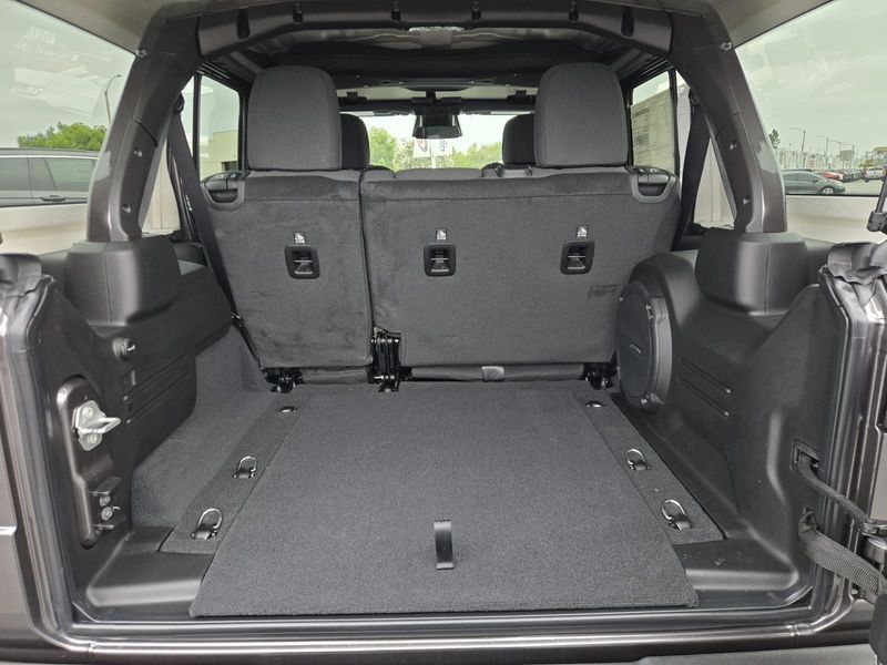 New 2026 Jeep Wrangler 4-door 85th Anniversary Edition