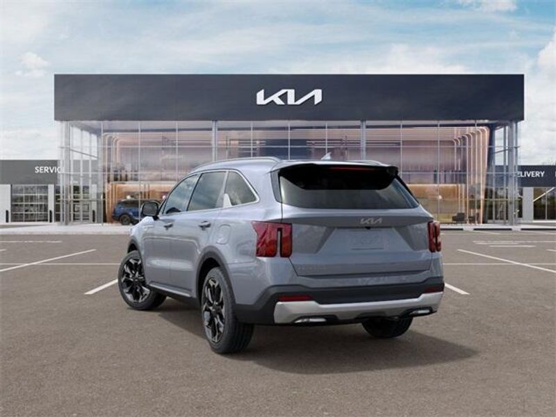 2025 Kia Sorento SXImage 4