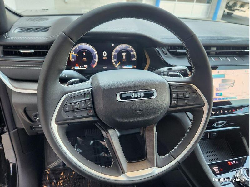 New 2026 Jeep Grand Cherokee L Laredo Altitude 4x4