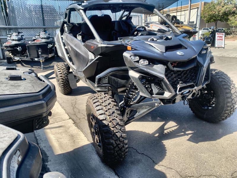 New 2025 Can-Am MAVERICK R X 999T DCT Image 2
