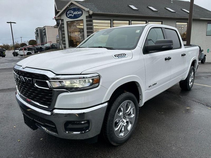 2025 Ram 1500 Big Horn photo 3
