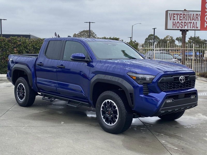 2025 Toyota Tacoma TRD Off RoadImage 2