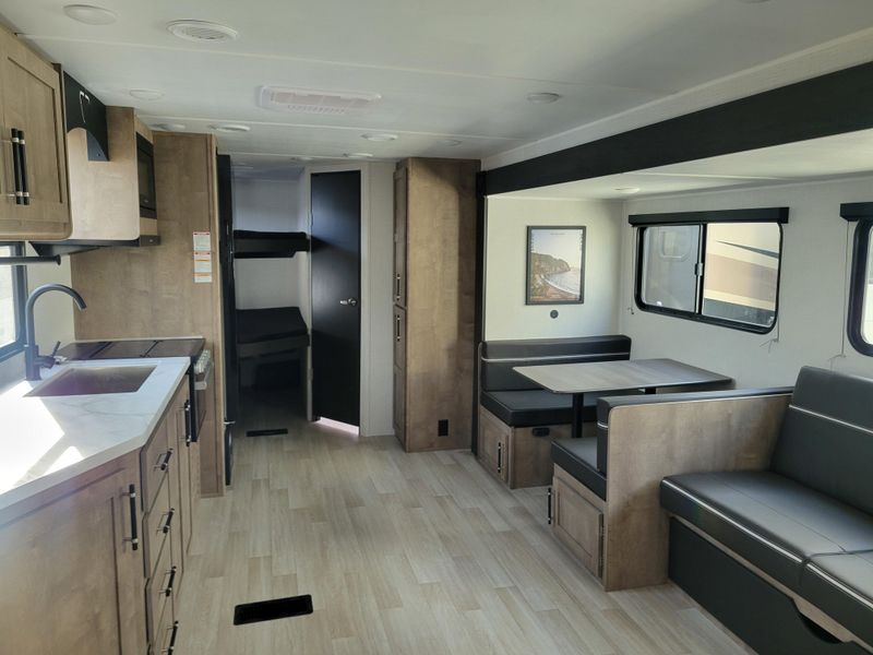 New 2026 KEYSTONE SPRINGDALE 261BHC Image 9