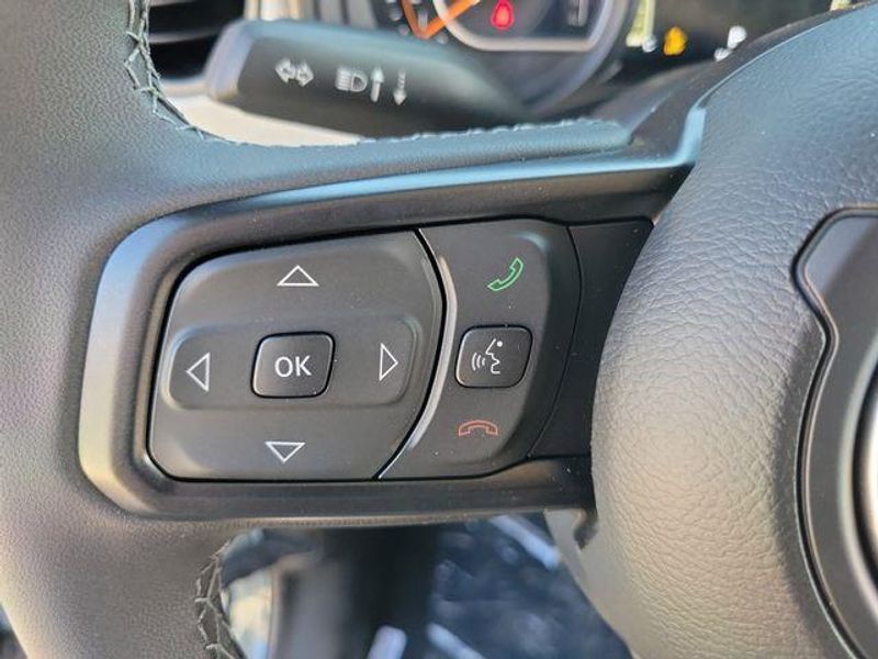 New 2026 Jeep Gladiator Sport S 4x4
