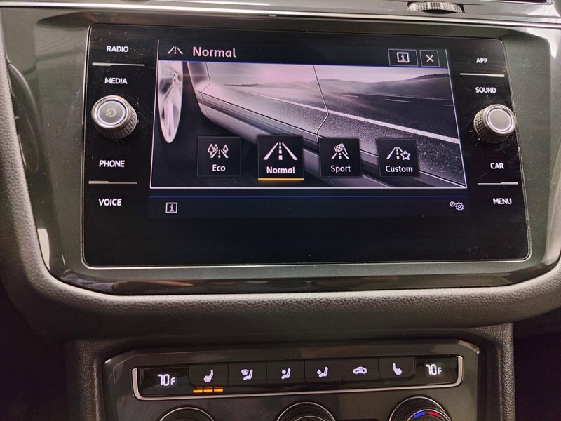 Used 2020 Volkswagen Tiguan SE AWD w/SunroofImage 23