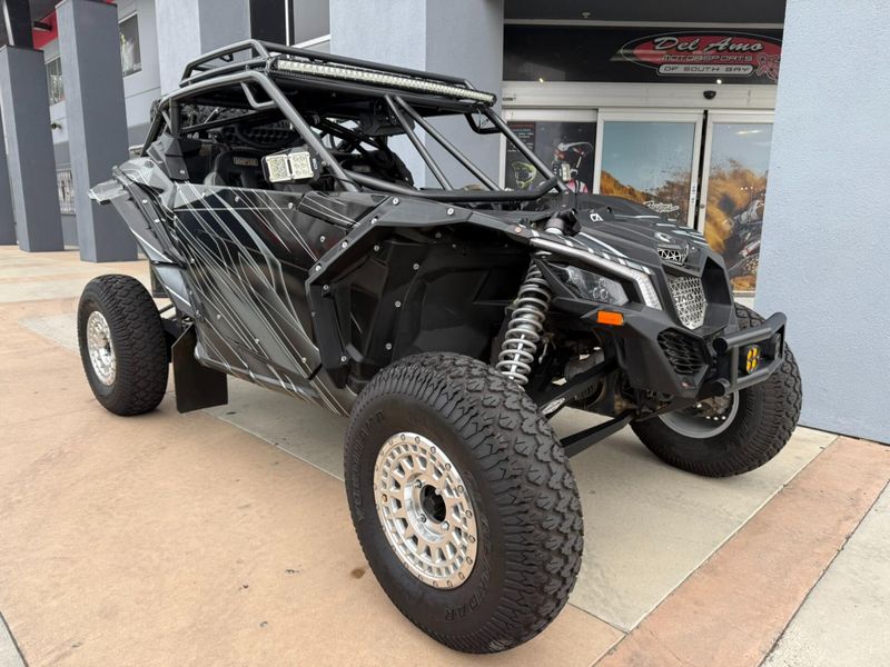 Used 2017 Can-Am MAVERICK X3 XRS TURBO R Image 10